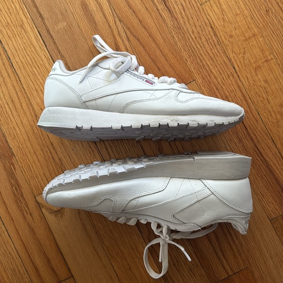 White Reebok Shoes - Picture 3 of 8